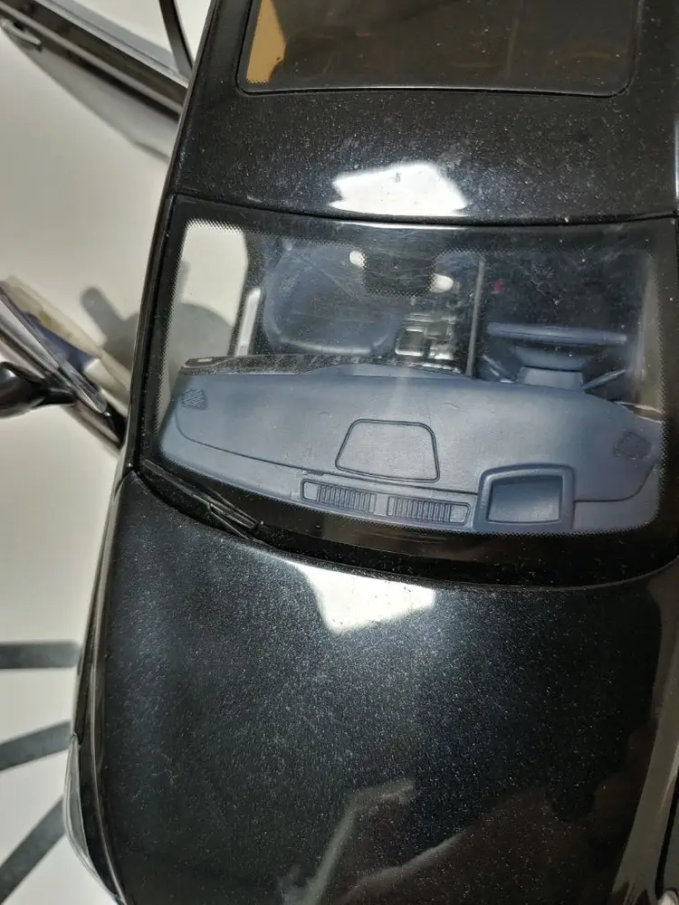 1:18 eq900 이미지