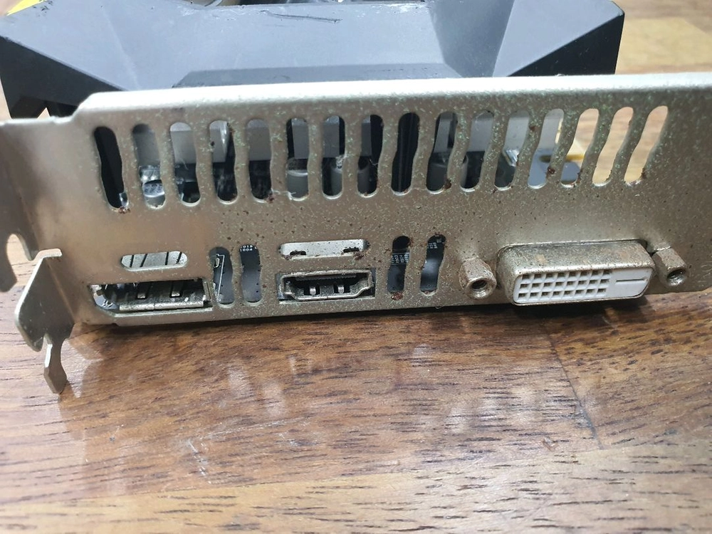 고장 GTX 1060 6G 그래픽카드 이미지