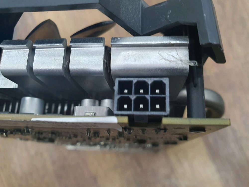 고장 GTX 1060 6G 그래픽카드 이미지