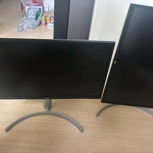 LG 4k uhd 27UL550 27인치 모니터 이미지