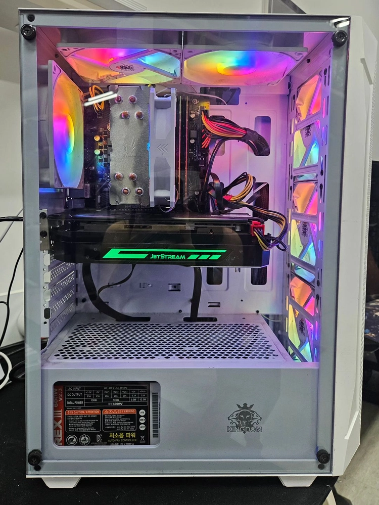 i3 10100F / 32GB / GTX 1060 6G / SSD 500G 화이트 게이밍 PC 이미지