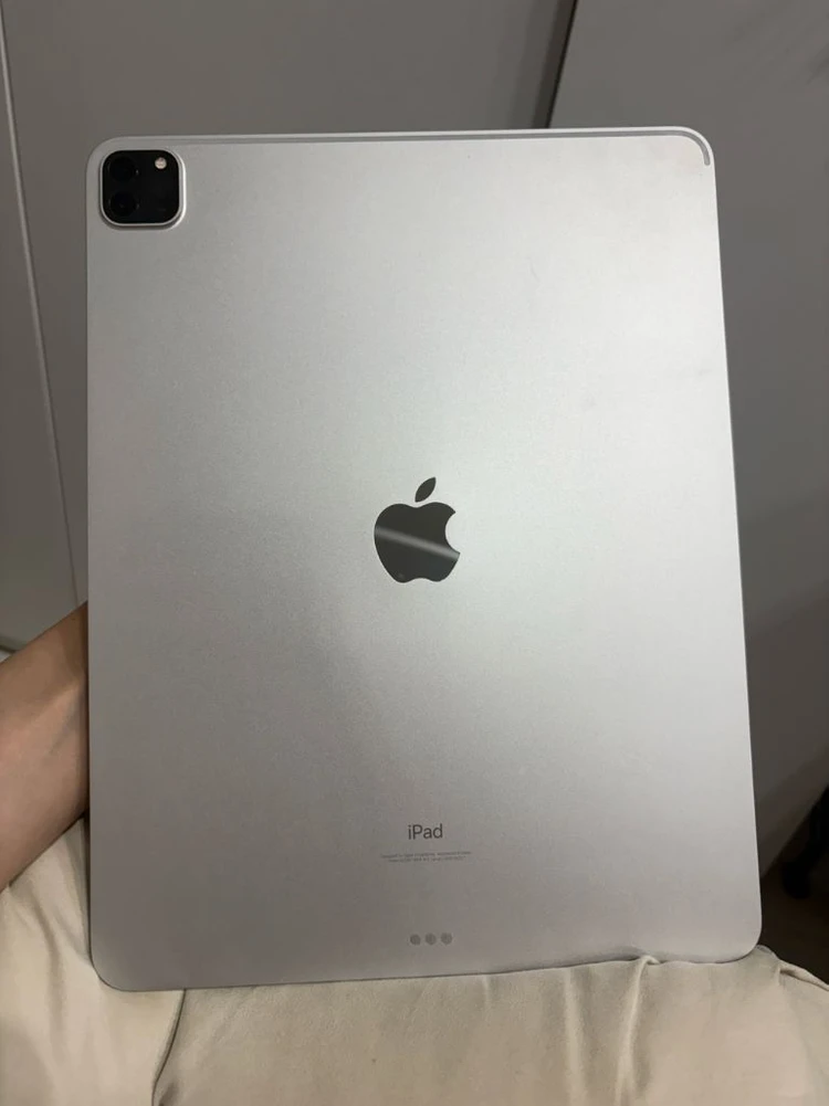 Apple 아이패드 프로 12.9 5세대 M1 실버 256G 와이파이 + 매직키보드 이미지