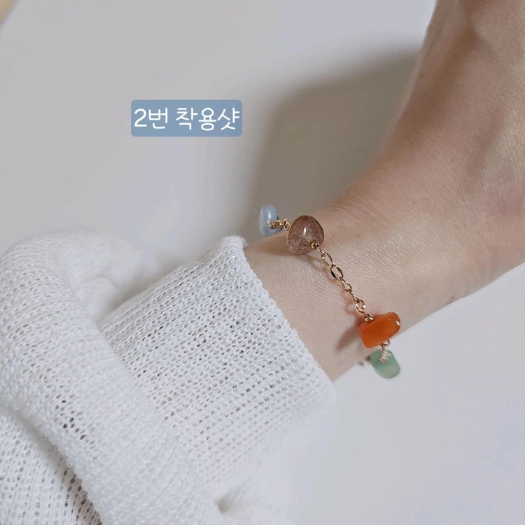 [새상품, 핸드메이드] 조약돌 비즈 팔찌 이미지