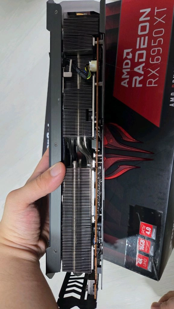 RX 6950 XT 그래픽카드 이미지