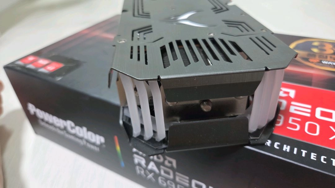 RX 6950 XT 그래픽카드 이미지