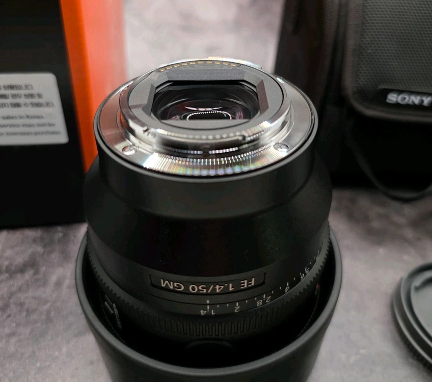 소니 FE 50mm F1.4 GM 렌즈 특S급 이미지