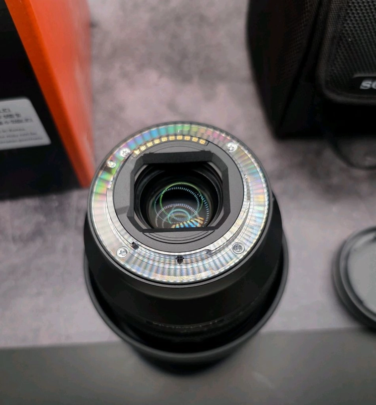 소니 FE 50mm F1.4 GM 렌즈 특S급 이미지