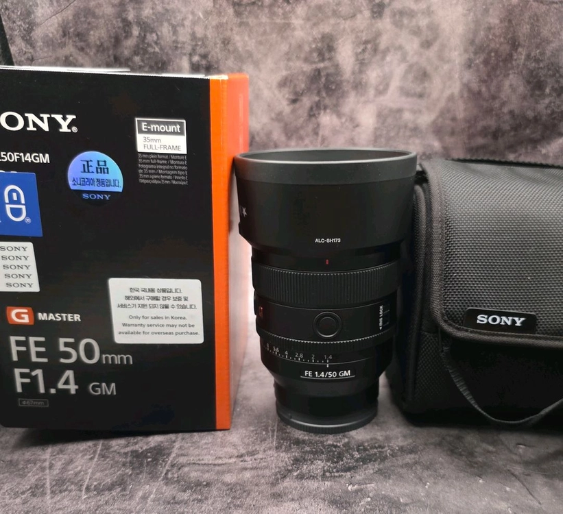 소니 FE 50mm F1.4 GM 렌즈 특S급 이미지