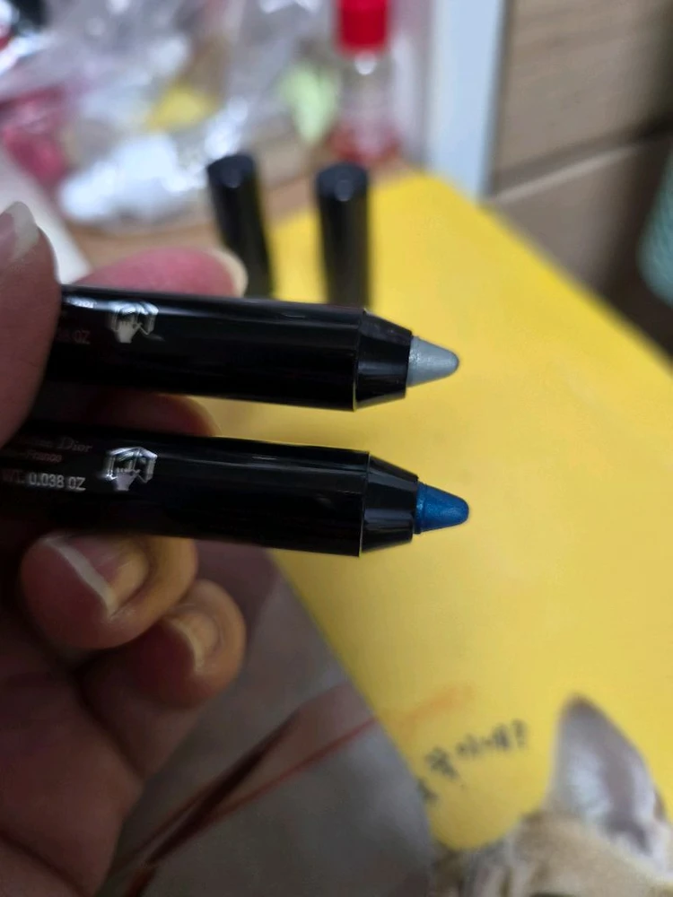 디올 아이섀도우 펜슬 2종 이미지