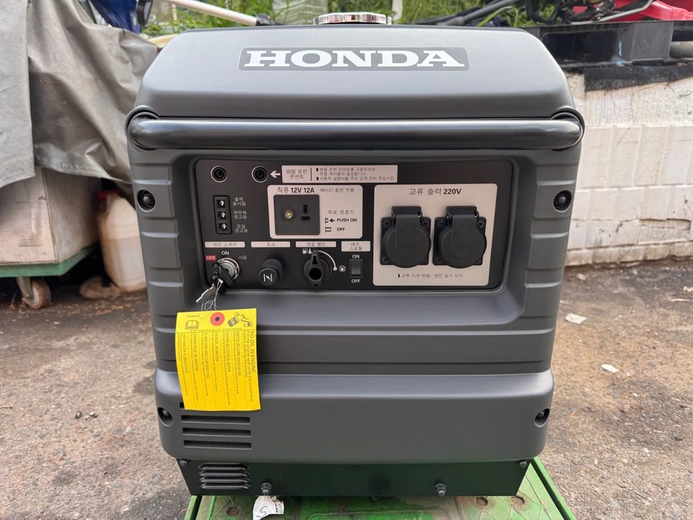 혼다 저소음 발전기 3kw EU30is 이미지