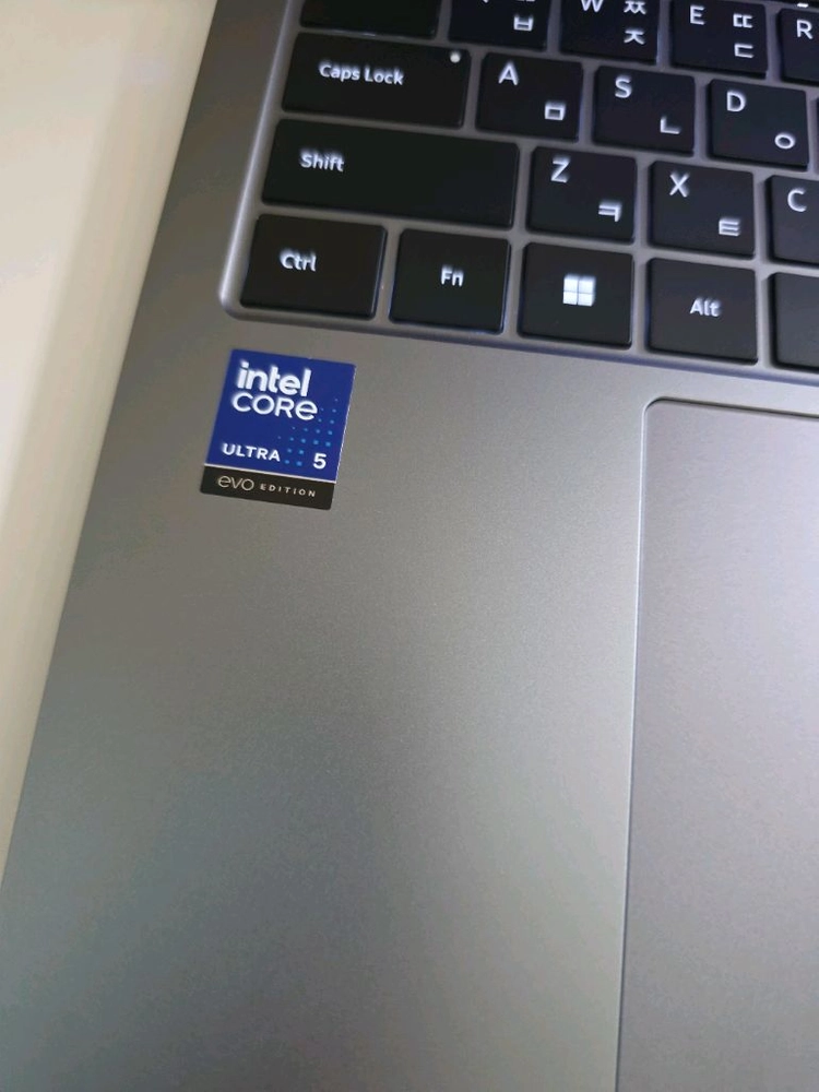 신품급 갤럭시 북5프로 노트북 울트라5 16램 SSD 512GB 이미지