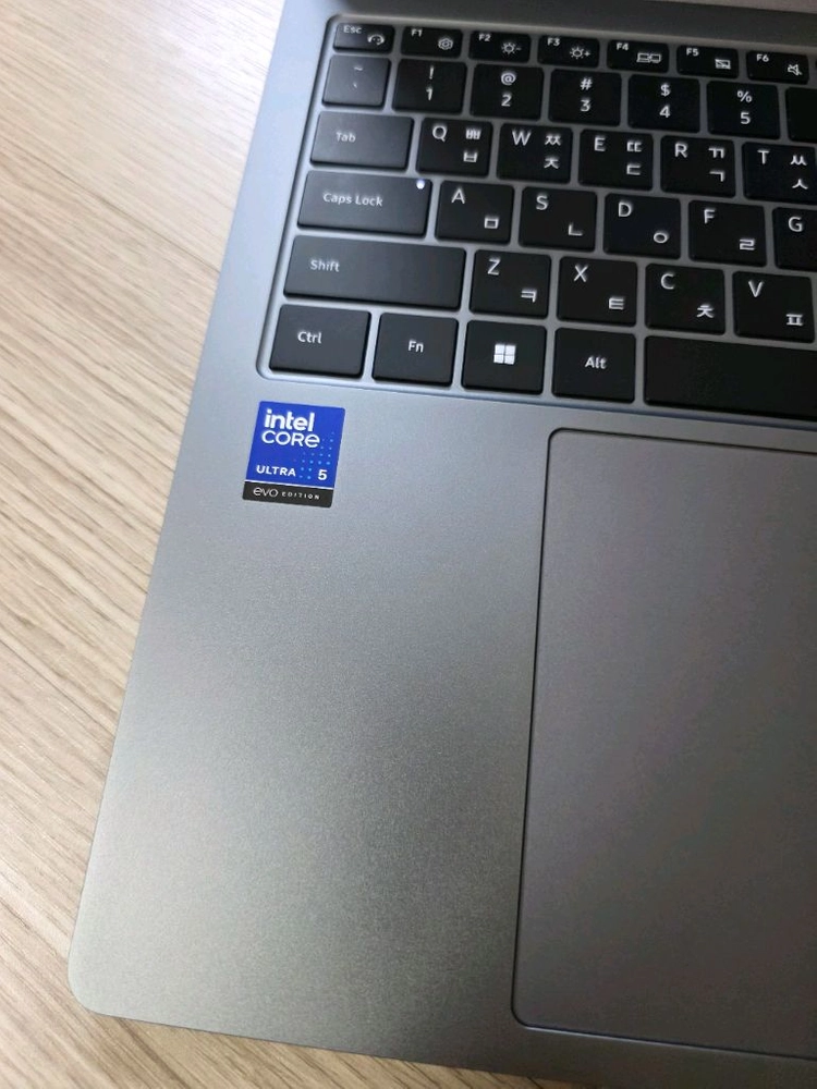 신품급 갤럭시 북5프로 노트북 울트라5 16램 SSD 512GB 이미지