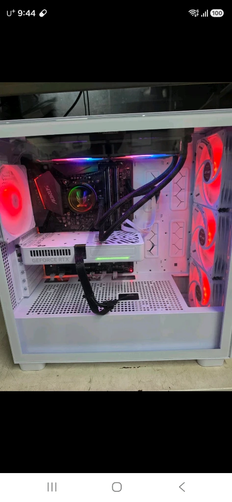 인텔 I7-10700F , RTX 5060 , RAM 32GB , SSD 500GB 2열수냉쿨러,파워 700 이미지
