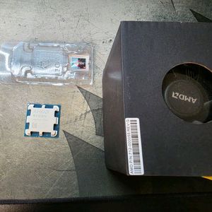AMD 라이젠 8700G 대원정품 판매합니다. 보증기간 28년 9월 이미지