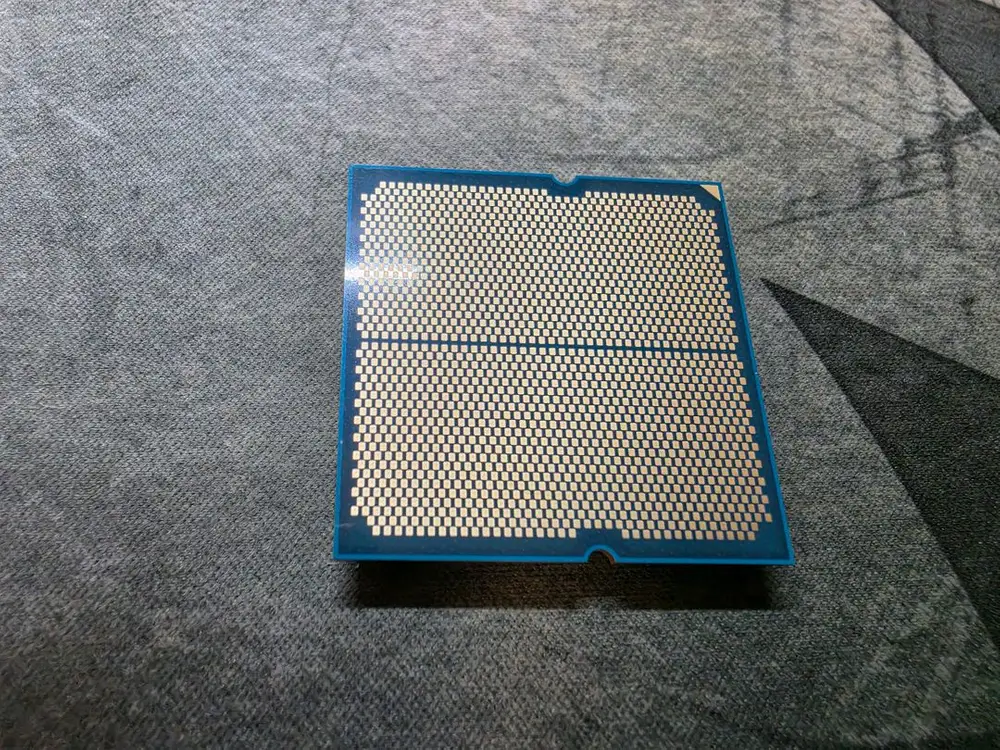 AMD 라이젠 8700G 대원정품 판매합니다. 보증기간 28년 9월 이미지