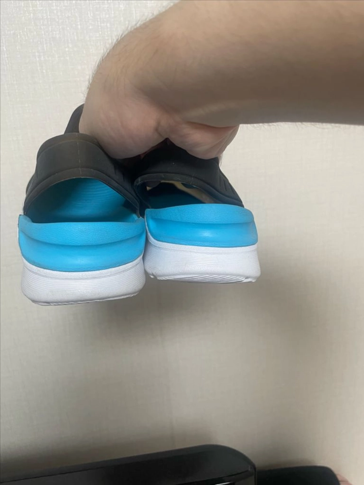 프로스펙스 물놀이 여성신발 크록스 고무 뮬 블랙/블루 225mm 이미지