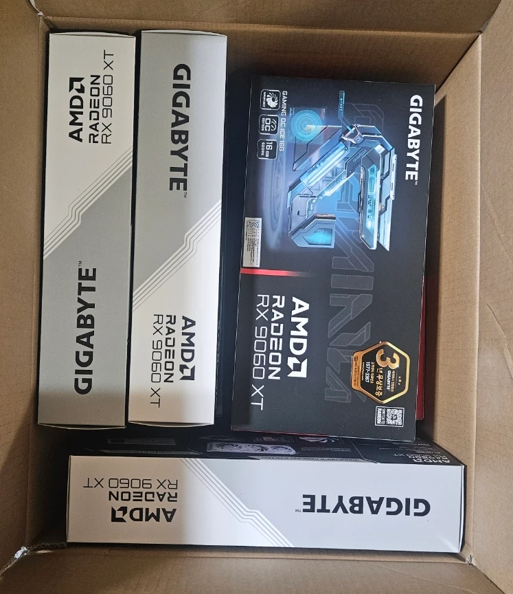 기가바이트 라데온 9060XT Gaming OC ICE 16GB - 안심되는 중고거래