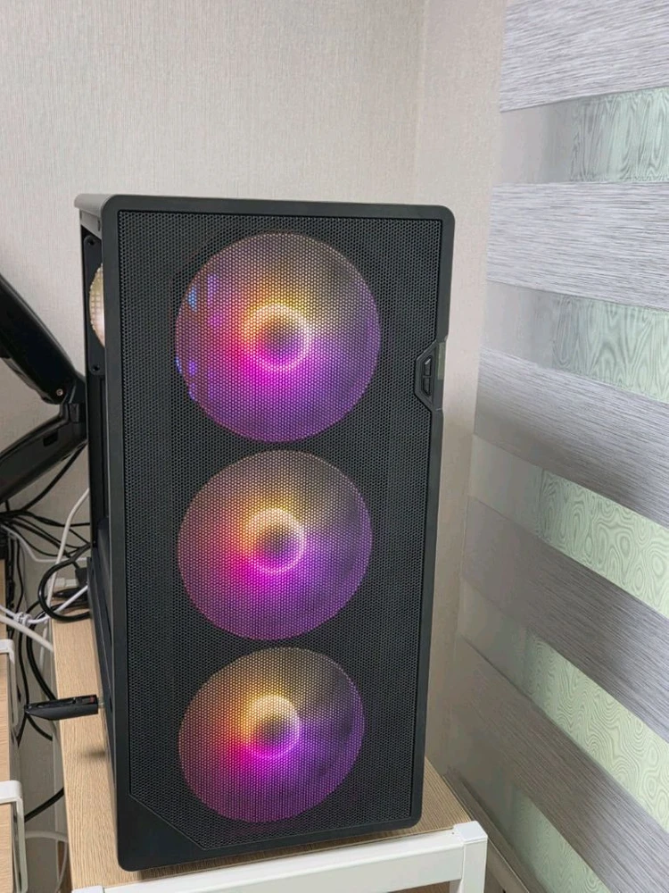 7800x3d / 5060ti 16g / 32g램 / 1tb sad 본체 - 안심되는 중고거래