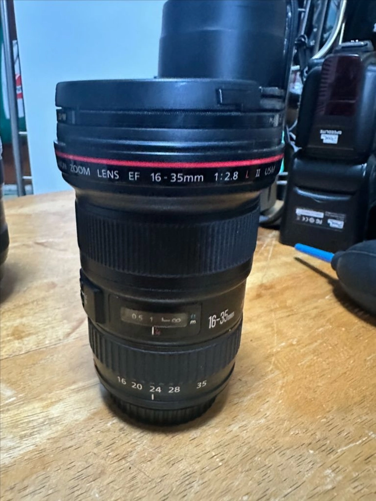캐논 L렌즈(16-35mm) +캐논정품배터리 4개 +플래시 풀세트 이미지