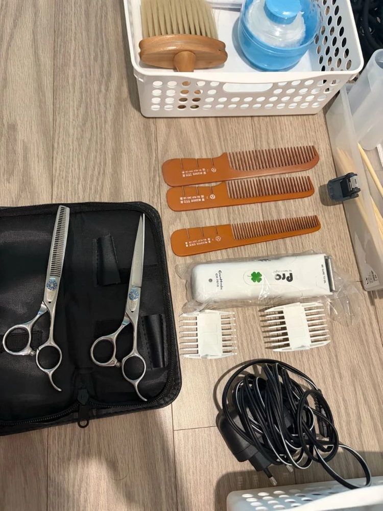 미용실 장비 세트 이미지