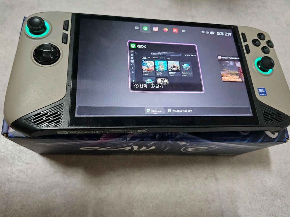 MSI Claw 8 AI+ 루나클로 1tb 이미지
