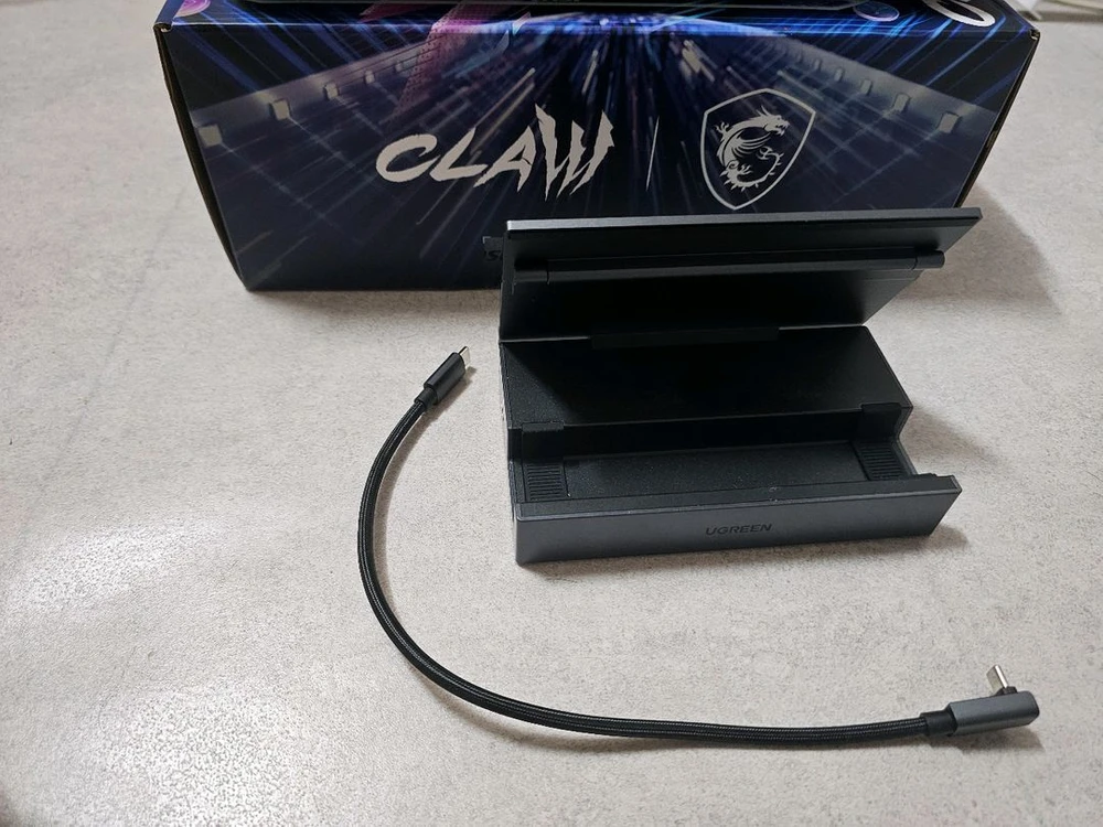 MSI Claw 8 AI+ 루나클로 1tb 이미지