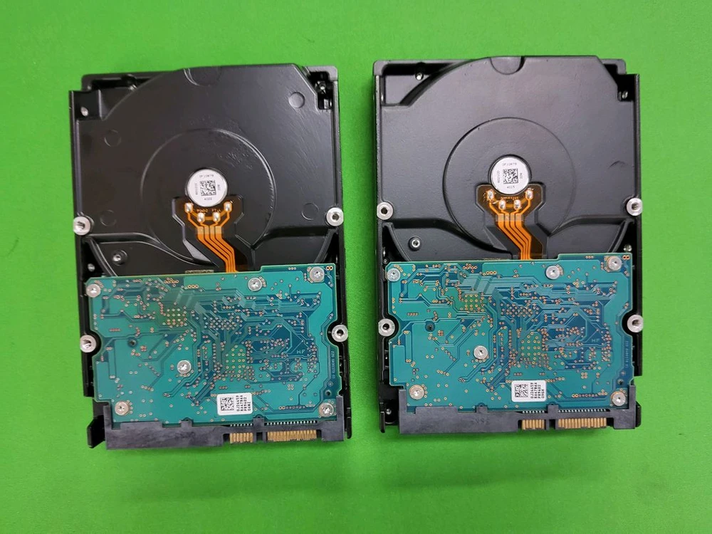 히타치 HGST 나스 4TB 하드 이미지