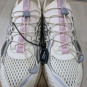 아식스 GT-2160 285 센티 브리즈 크림 퓨어 실버 팝니다 이미지