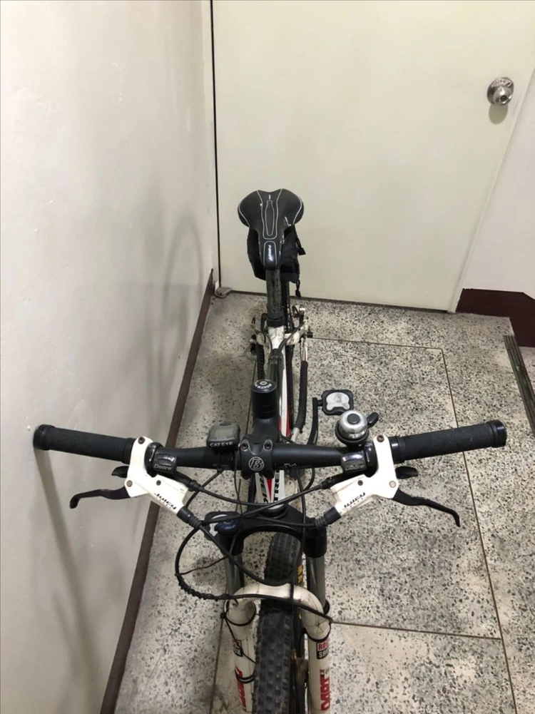 트렉 6300 MTB 자전거 이미지