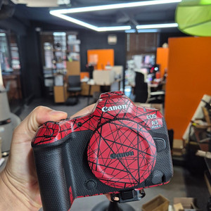 파격> 캐논 eos r5m2 + 틸타배터리 + 50mm 1.4 vcm + 노바칩스b 660gb + 고독스v100c 이미지