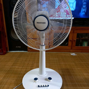 회이트 선풍기 17000원 이미지