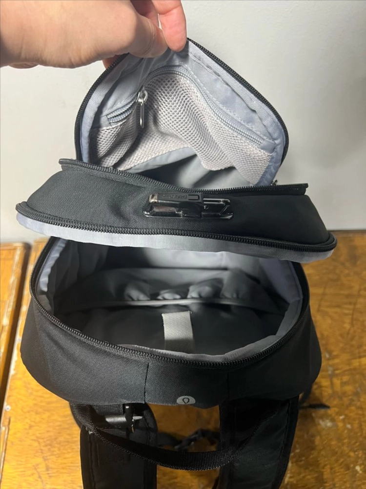 pacsafe 백팩 vibe 20L 이미지