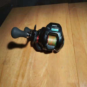시마노(Shimano)의 19 염월(Engetsu) CT 150PG 좌핸들 이미지