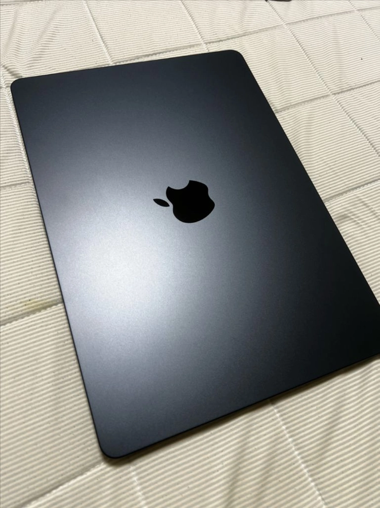 MacBook Air M2 13.6인치 16GB/256GB (S급) 판매합니다. 이미지
