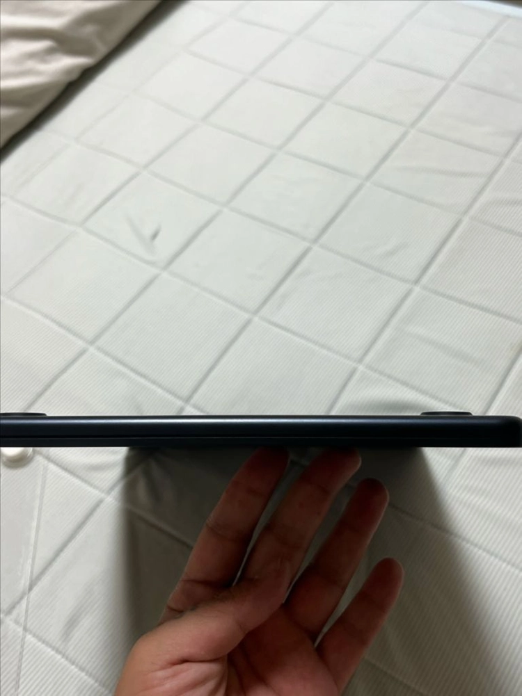 MacBook Air M2 13.6인치 16GB/256GB (S급) 판매합니다. 이미지
