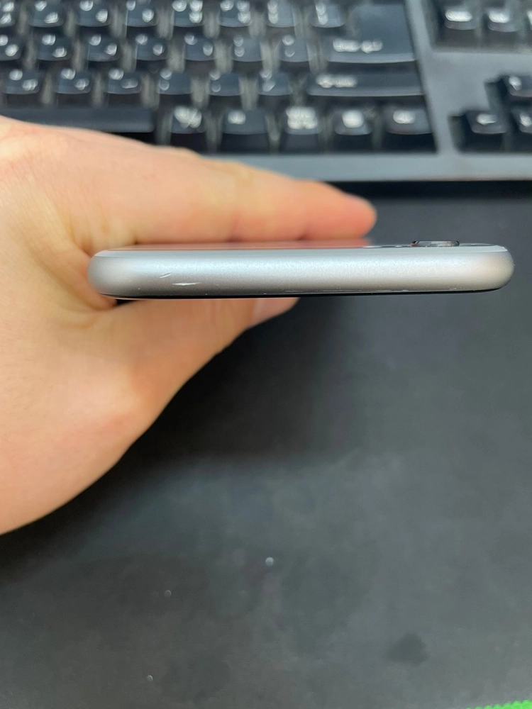 아이폰6S 해외판 실버 64GB 상태좋은 중고11만6천팝니다. 이미지