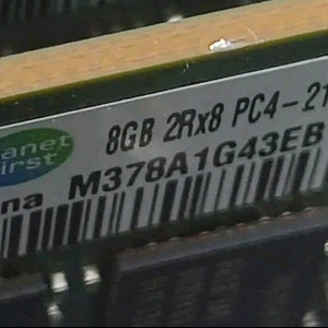 삼성 DDR4 8GB PC4-2133P 데스크탑 램 이미지
