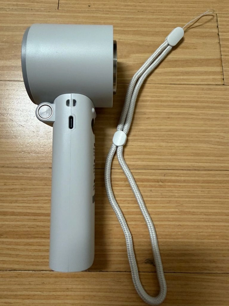 루메나 폴더블 무선 냉각 선풍기 이미지