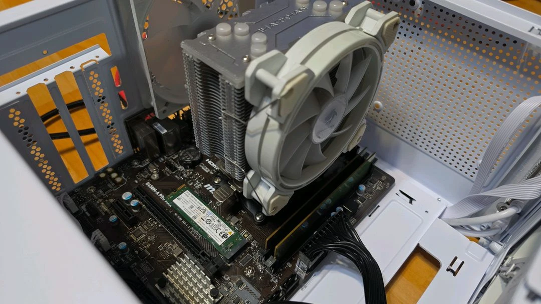 라이젠 5600 rtx3060ti 컴퓨터 본체 이미지