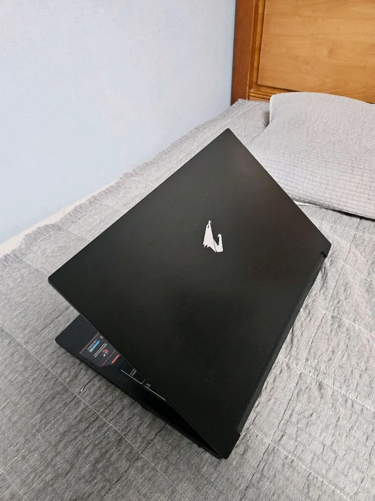 기가바이트 AORUS 5 게이밍 노트북 i7 GTX1660Ti 이미지