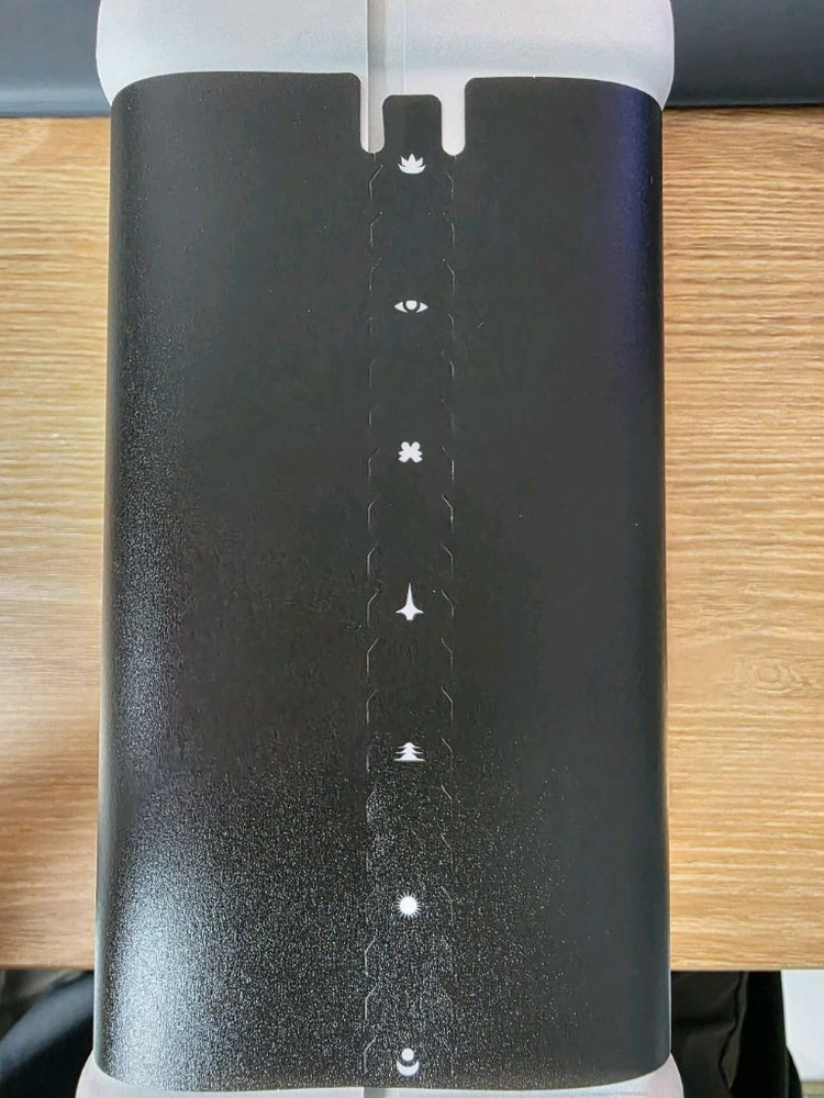 애플 비츠 솔로4 무선 온 이어 헤드폰 제니 스페셜 에디션 이미지