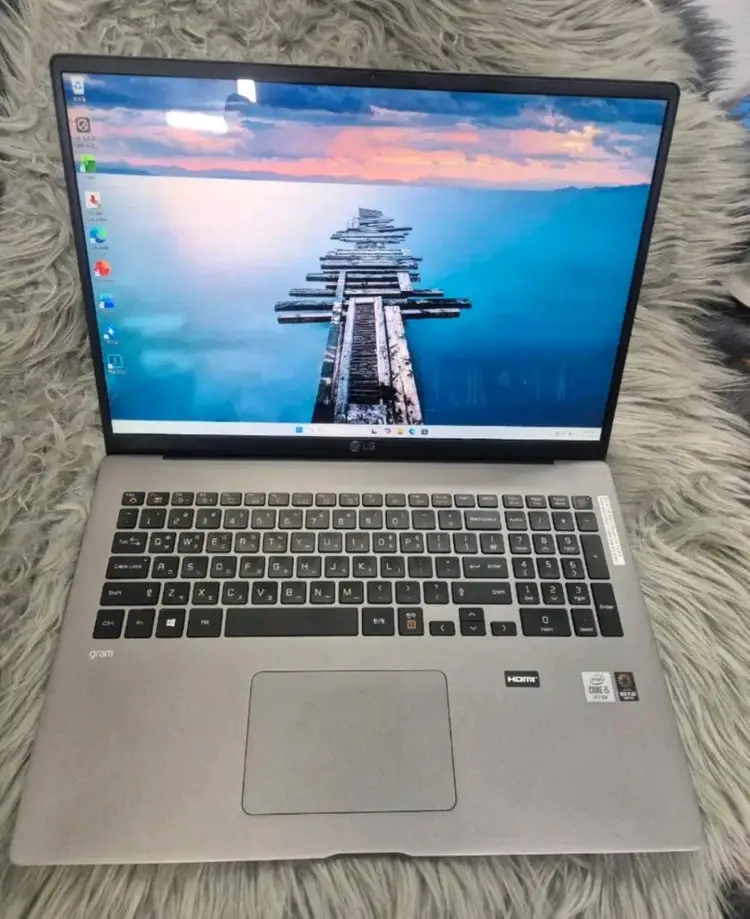 lg 초경량 슬림/ssd탑재/고사양 울트라 노트북 이미지