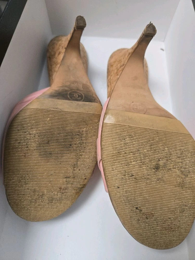 샤넬 핑크 샌들 이미지