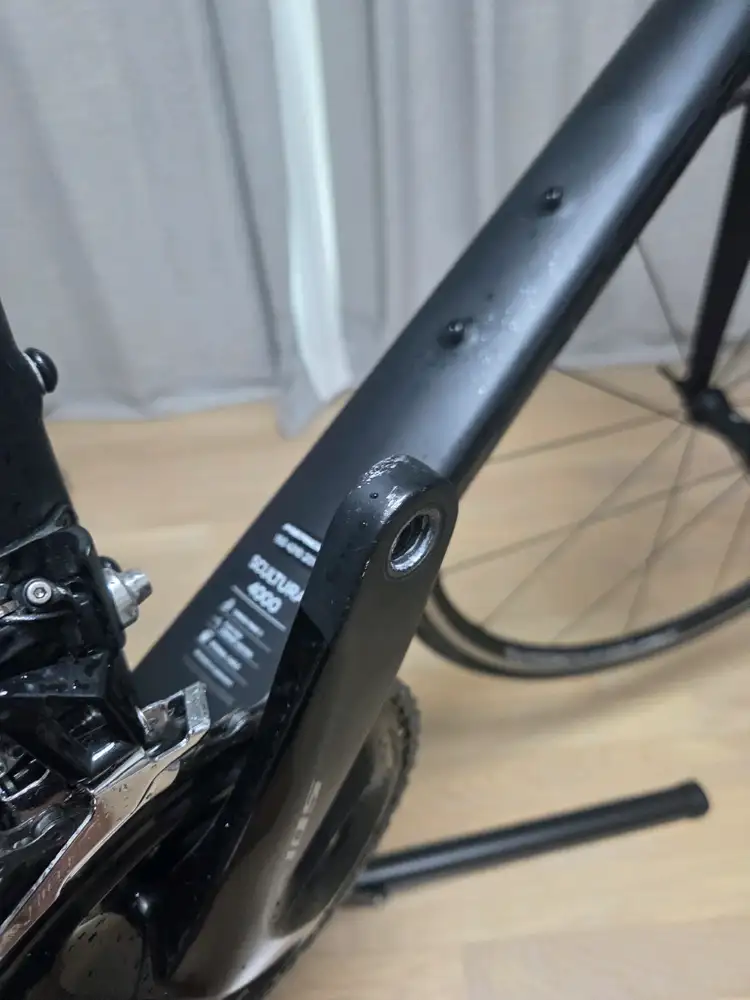 메리다 스컬트라 4000 풀카본 105 로드자전거 판매 이미지