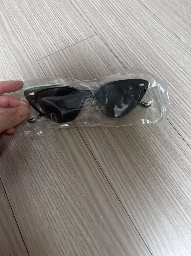 안경테 및 선글라스 이미지