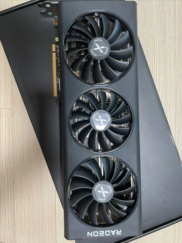 XFX RX 6800 SWIFT 319 16GB 이미지