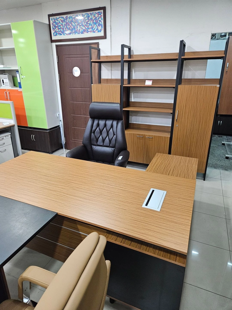 중고 사무실책상 의자 수납장 중역용 책장 의자 테이블 사무용가구 02-3482-3633 이미지
