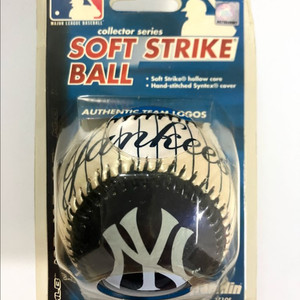 [새상품] MLB 뉴욕양키스 기념 야구공 콜렉터시리즈 이미지