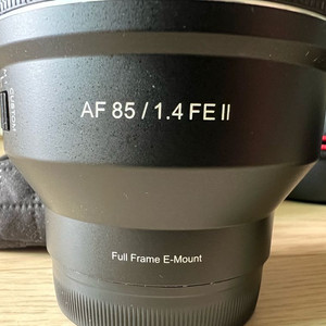 [!상태 최상급 소니 E 마운트 렌즈 3개] 삼양 85mm, 35mm 단렌즈, 소니 16-50m 이미지