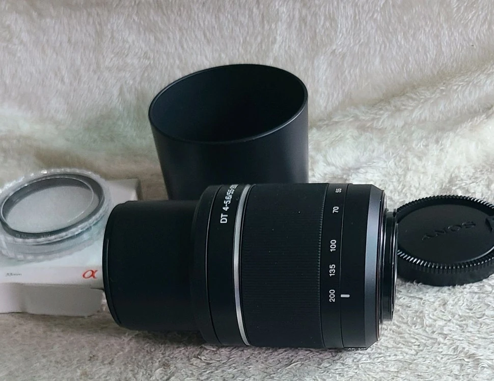 소니 55-200mm 망원렌즈입니다 이미지